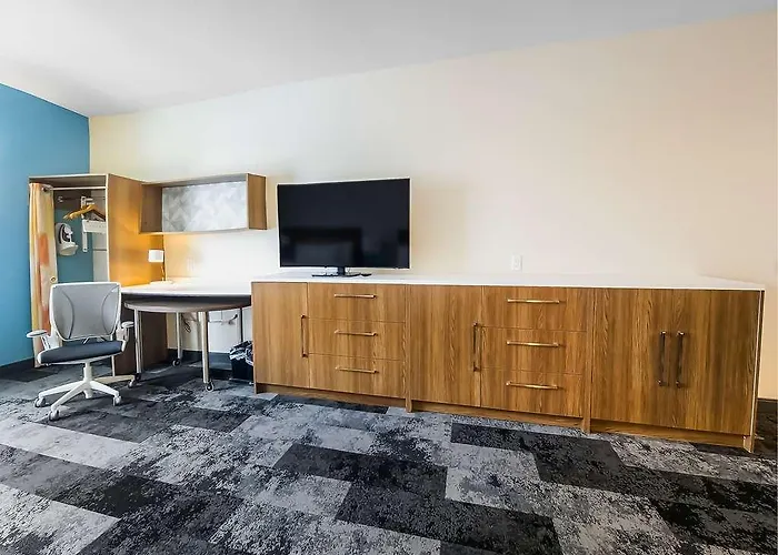 Home2 By Hilton Chicago