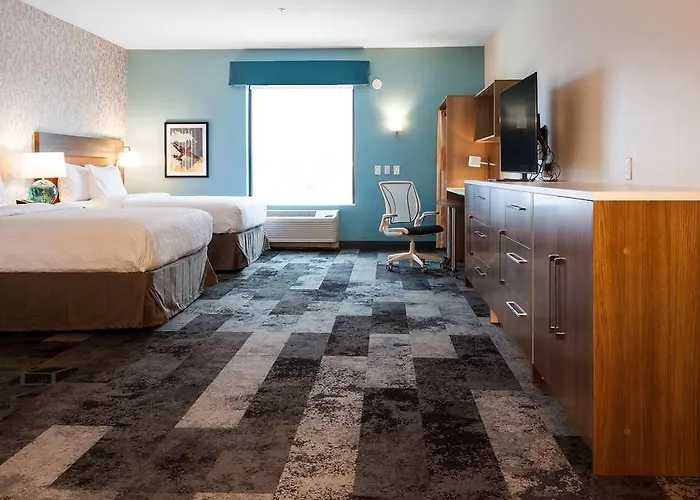 Hotel Home2 By Hilton Chicago